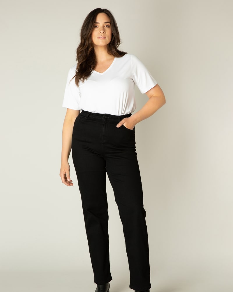 Front of a model wearing a size 2(50) Ayda in Black by Base Level Curvy. | dia_product_style_image_id:279897